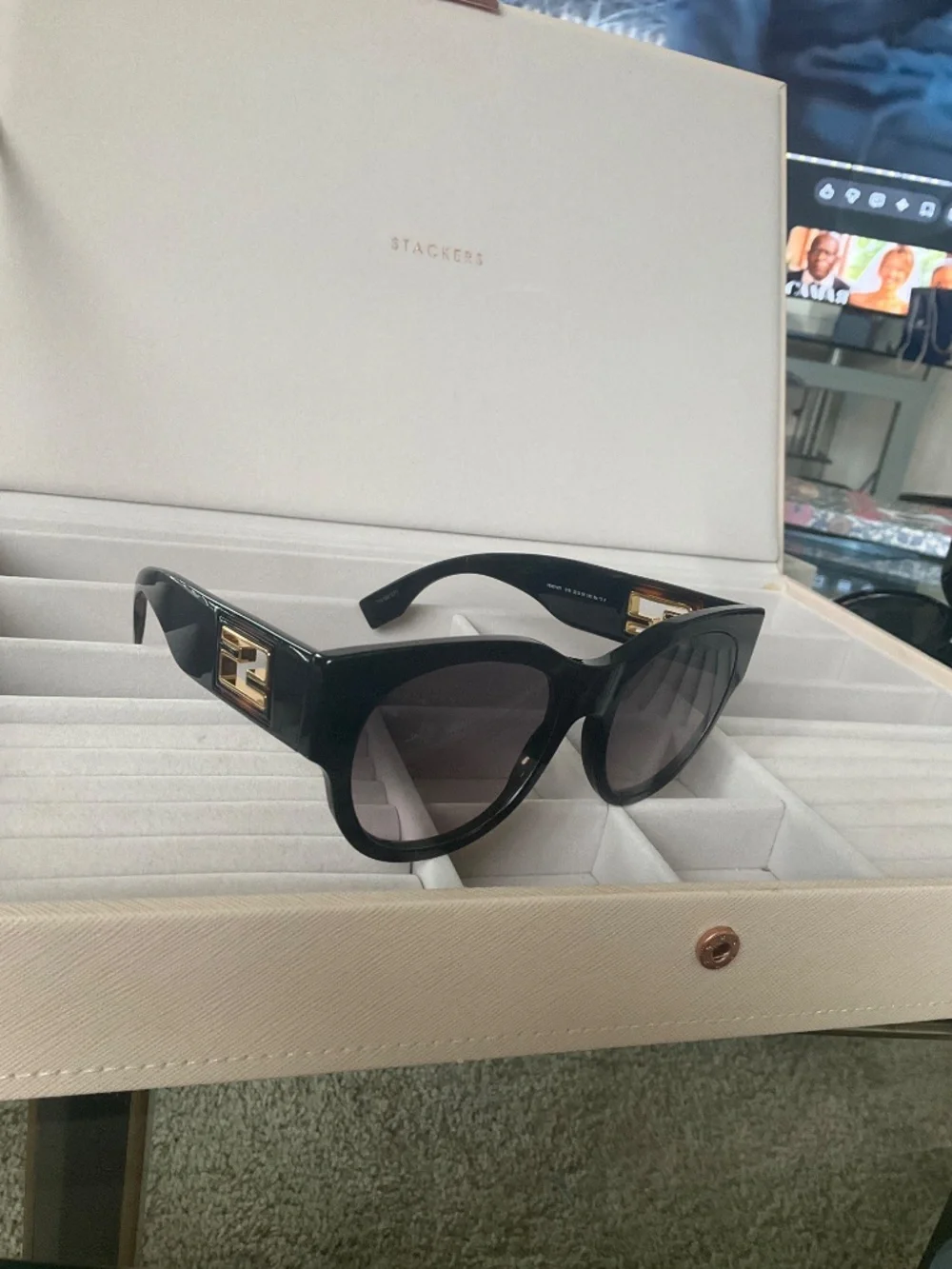 Fendi FE40147F Sunglasses